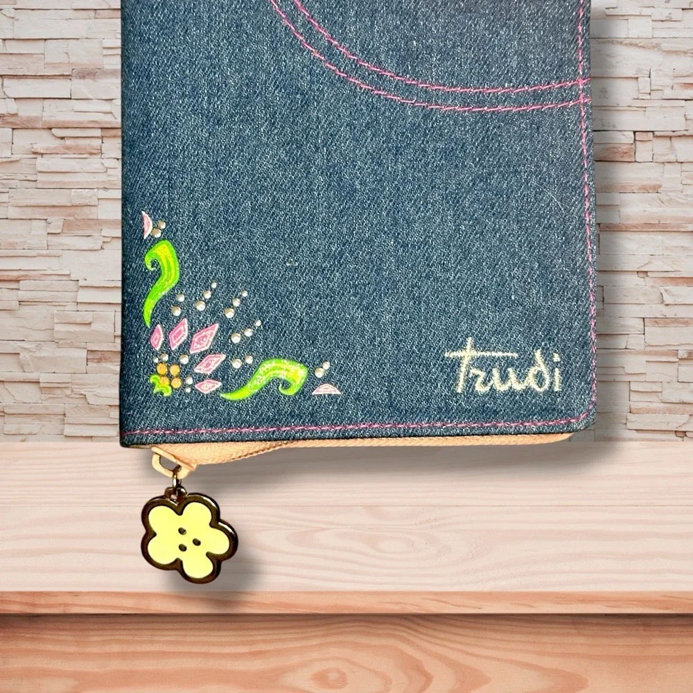 Trudi Blue Denim with Floral Accents Zippered Organizer NWOT Italy